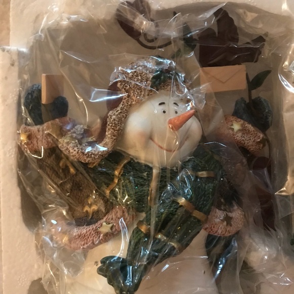 Home Interiors Winter Snow Pals Snowmen Figures 56038 (3 Piece Set) - Picture 5 of 9